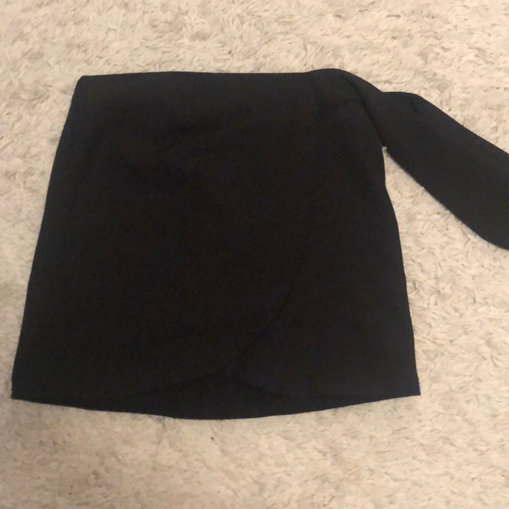 Essue Wrap Skirt